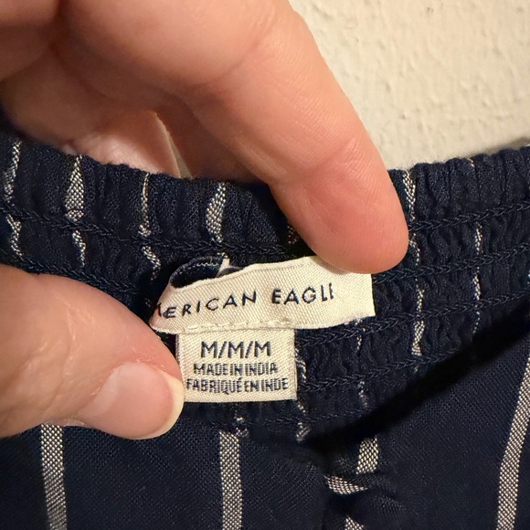 American Eagle Navy Blue Blouse Top W/ White Stripes Tulip Hem Feminine Medium - Picture 6 of 12